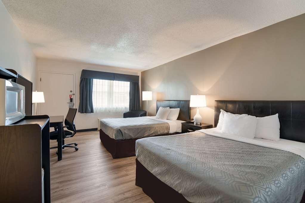 Econo Lodge Auburn Room photo